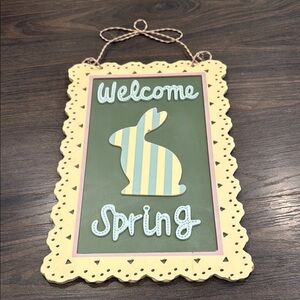 Misc lot of Easter items 8:16